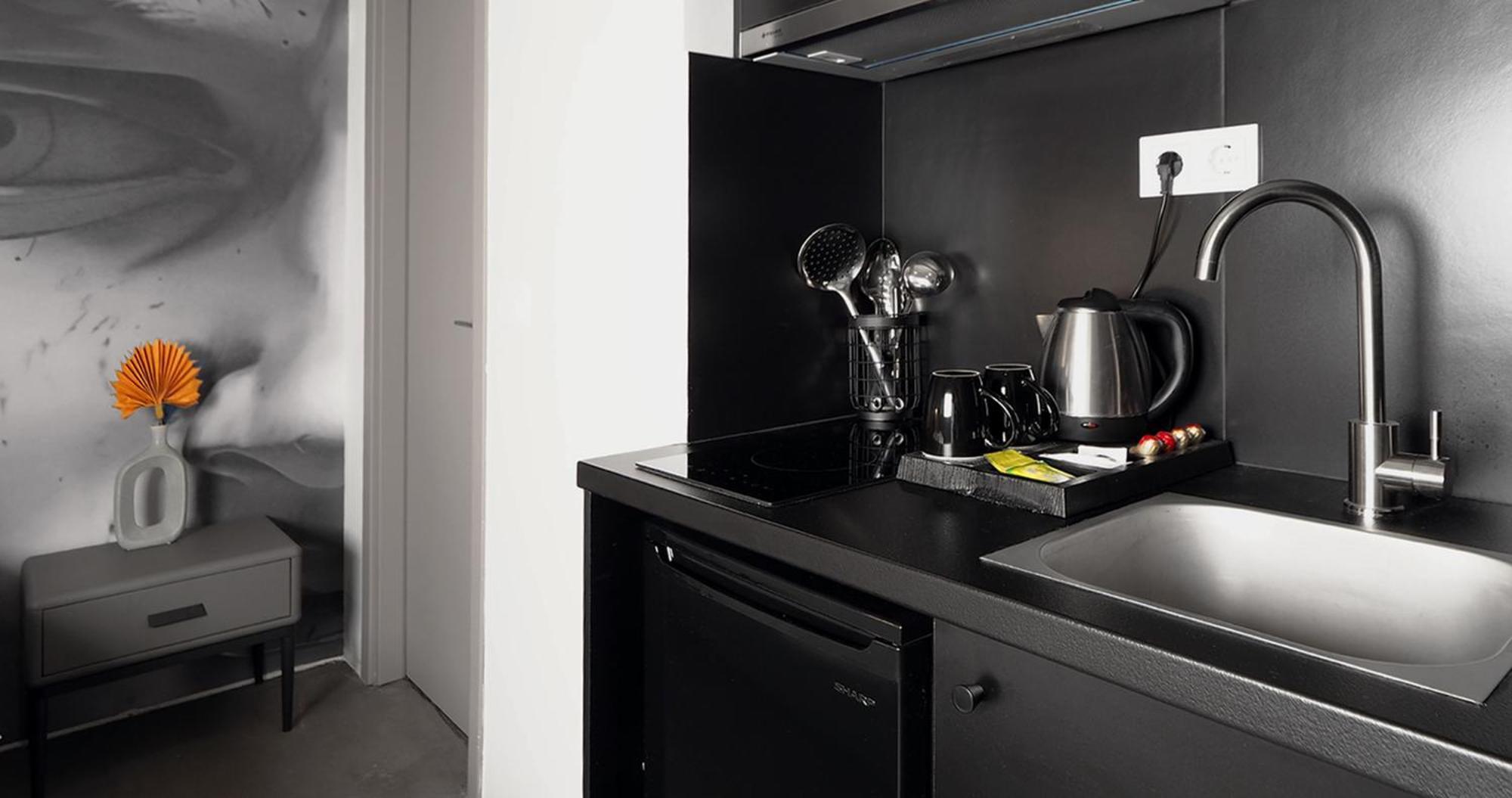 The Solon House-Self Check-In Hotel เอเธนส์ ภายนอก รูปภาพ